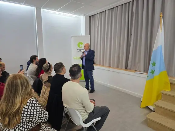 Fernando Jiménez en el acto de renovación del comité local de NC