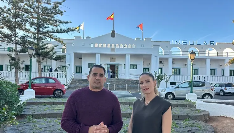 Yoné Caraballo y Sheila Guillén.