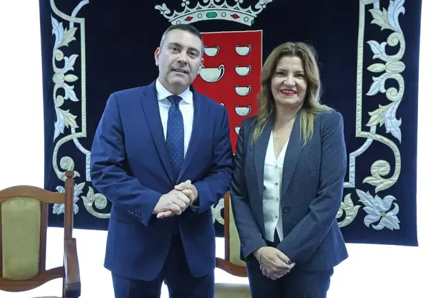 Oswaldo Betancort junto a María Jesús Tovar.