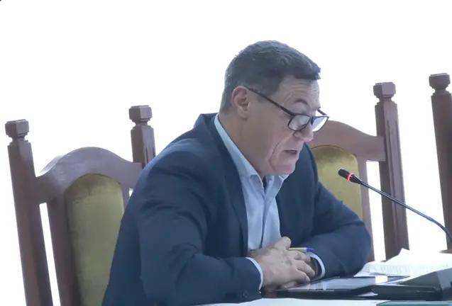 &Oacute;scar P&eacute;rez durante la intervenci&oacute;n en el &uacute;ltimo pleno del Cabildo.