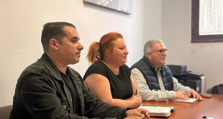 Yoné Caraballo con Vanessa Frahija 