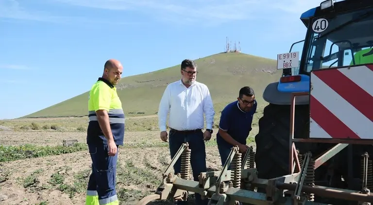 Isidro P&eacute;rez junto a Alexis Hern&aacute;ndez.