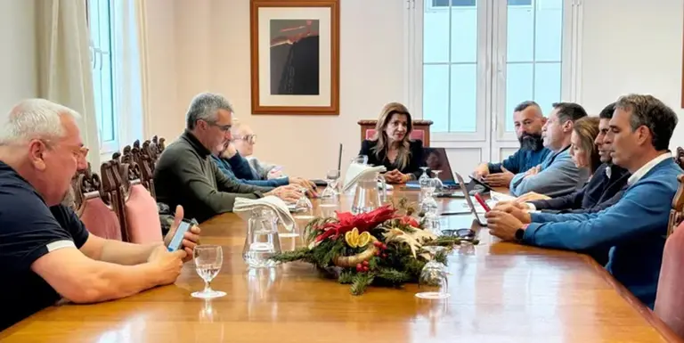 Imagen del &uacute;ltimo encuentro del Consejo de Administraci&oacute;n de los Centros con &Aacute;ngel V&aacute;zquez todav&iacute;a de baja.