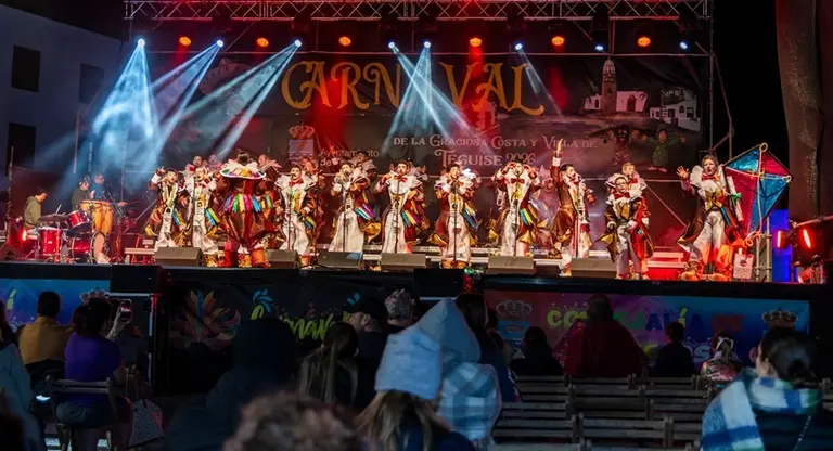 Murga Los Intoxicados en Costa Teguise.
