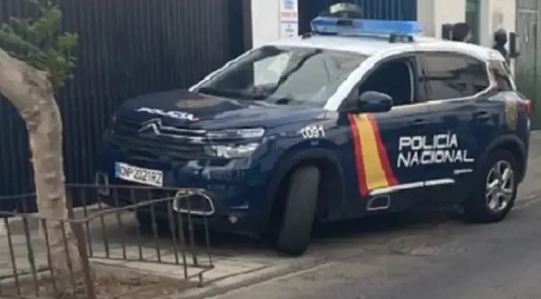 Imagen de archivo de una actuaci&oacute;n de la Polic&iacute;a Nacional en Arrecife.