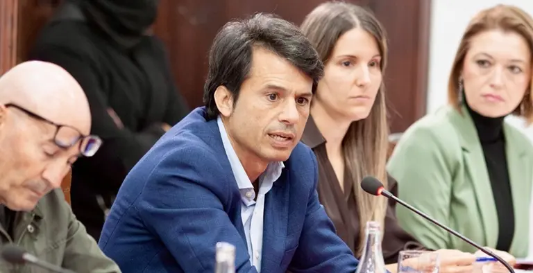 Marcos Bergaz con parte del grupo municipal socialista.