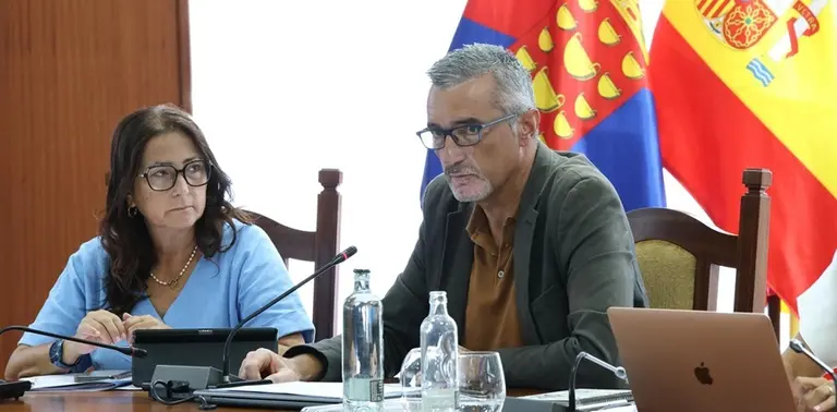 Marci Acu&ntilde;a y Ascensi&oacute;n Toledo.