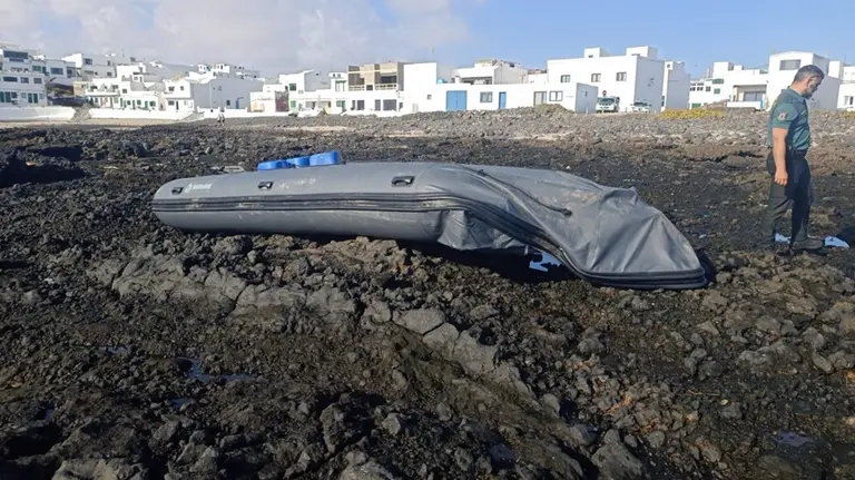 Neum&aacute;tica localizada en Caleta Caballo.
