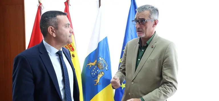 Marci Acu&ntilde;a y Oswaldo Betancort.