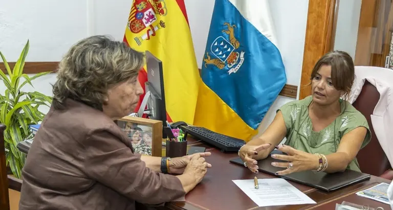 Olivia Duque y Rita Hern&aacute;ndez.
