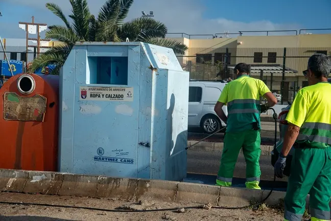 Operarios de Limpieza en Argana Alta.