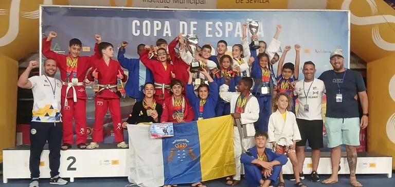 El equipo TAZ Lanzarote que viajo a la Copa España.