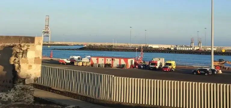 Imagen de archivo de la llegada de otro grupo de inmigrantes a Puerto Naos. 