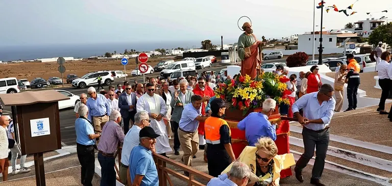 Procesi&oacute;n de las fiestas de San Pedro de M&aacute;cher