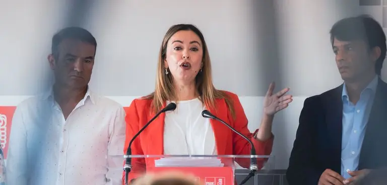 Mar&iacute;a Dolores Corujo con Marcos Hern&aacute;ndez y Marcos Bergaz en una imagen de archivo