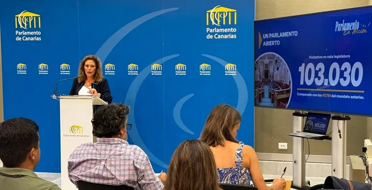 Astrid P&eacute;rez en su comparecencia ante los medios.