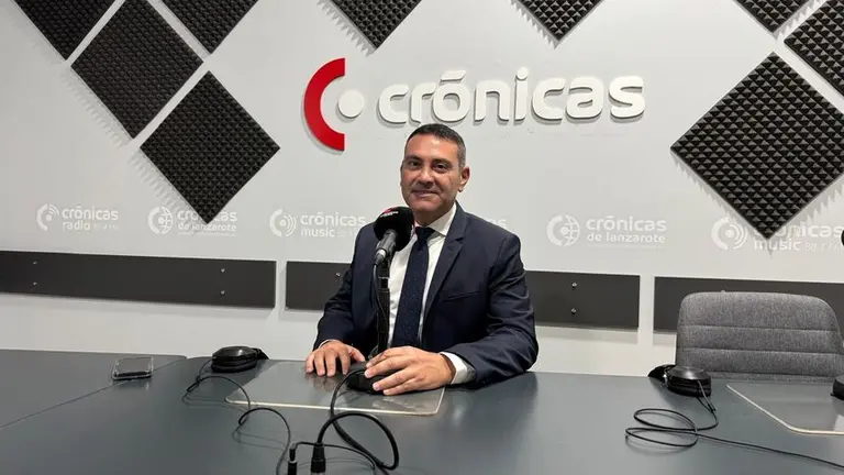 Oswaldo Betancort en el programa "A Buena Hora" de Cr&oacute;nicas Radio.