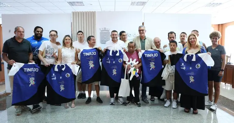 Imagen de la presentaci&oacute;n este martes del equipo inclusivo.
