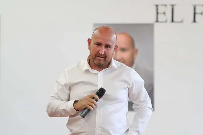 Amado Vizcaíno.