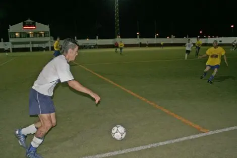 EL SANTA COLOMA SE LOGRÓ IMPONER CON APUROS AL CD. LOMO.