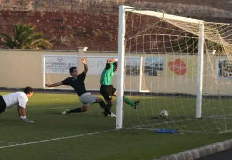 PACHO MARCÓ EL GOL DE LA ESPERANZA PARA EL YAIZA.