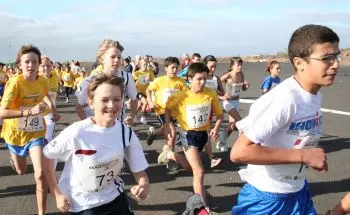 LOS NIÑOS TAMBIÉN SE APUNTARON A CORRER EN EL ÚLTIMO DÍA DEL AÑO. 