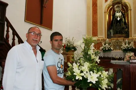 LOS JUGADORES Y CUERPO TÉCNICO CUMPLIERON CON LA TRADICIÓN. 