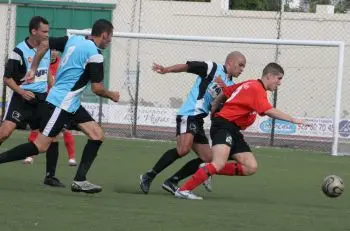 UBAY VOLVIÓ LOCA A LA DEFENSA DEL LAGUNA.
