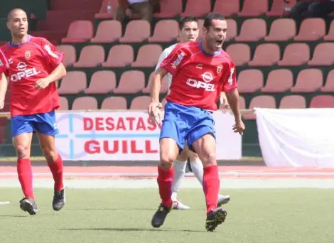 JUANMA ANOTÓ EL PRIMER GOL DE LA UD. LANZAROTE.
