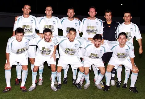 VARIOS EQUIPOS ATOSIGAN AL TORRELAVEGA.