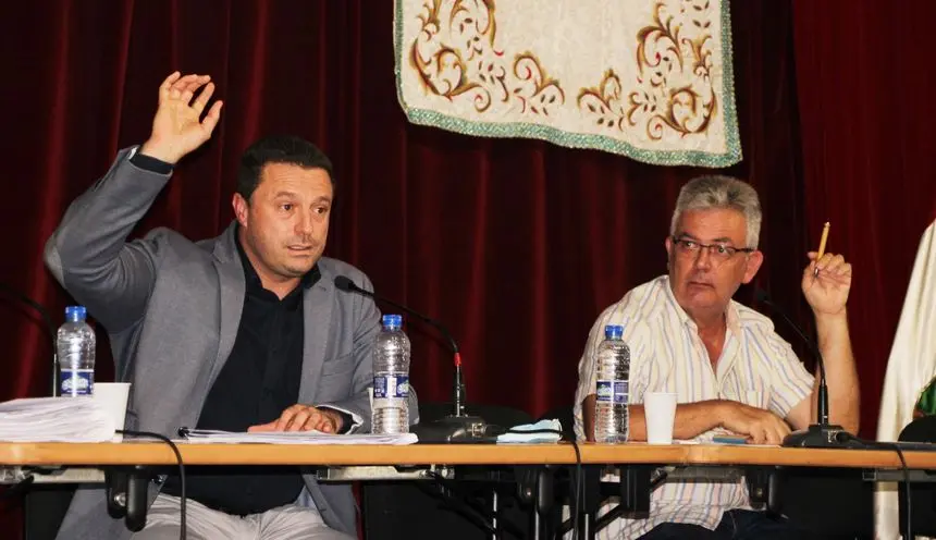 El alcalde Oscar Noda (izq) y el primer teniente de alcalde Ángel Domínguez
