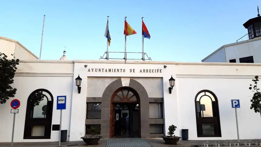 Fachada del Ayuntamiento de Arrecife.