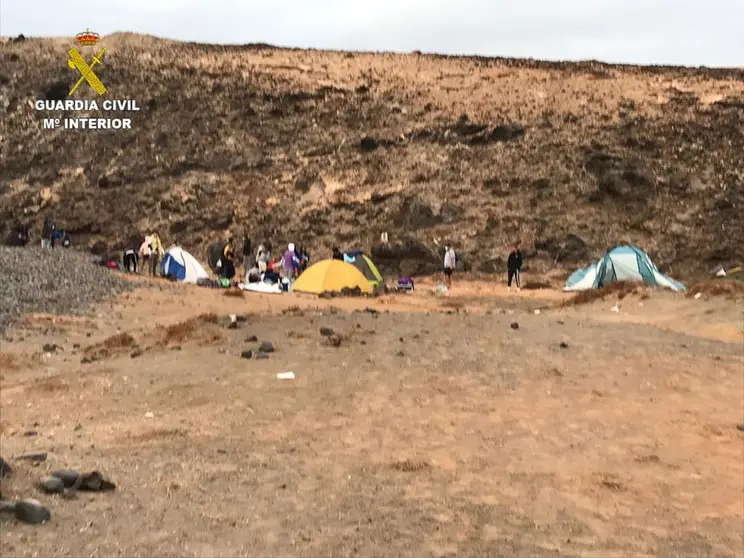 fotografía prensa acampada