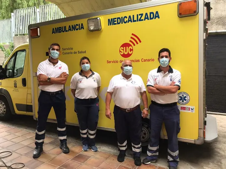 Dotación de ambulancia medicalizada del SUC en La Palma