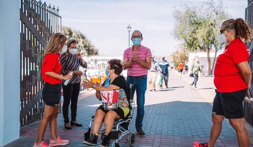 Desde el viernes el Ayuntamiento se ha volcado para que la visita al cementerio municipal se realice con relativa normalidad.