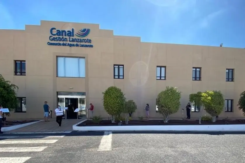 Entrada a las oficinas de Canal Gestión en Lanzarote.