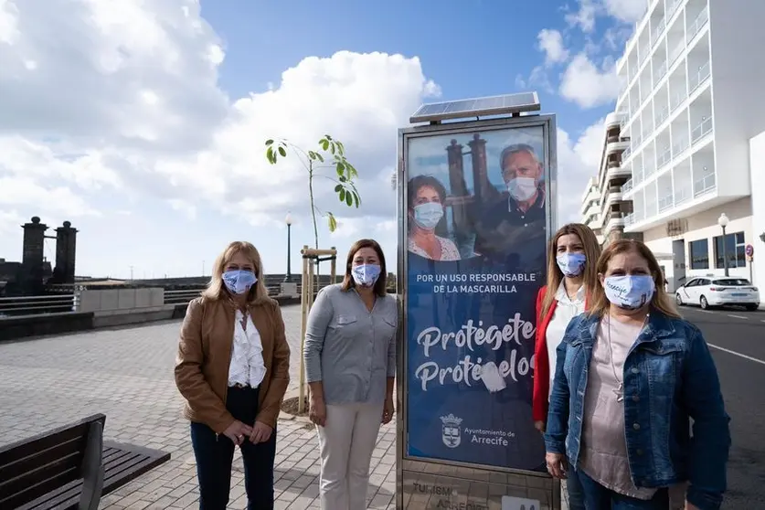 Presentación de la campaña Protégete, Protégelos lanzada por el Ayuntamiento de Arrecife. Desde el Ayuntamiento se difunde esta campaña en soportes exteriores