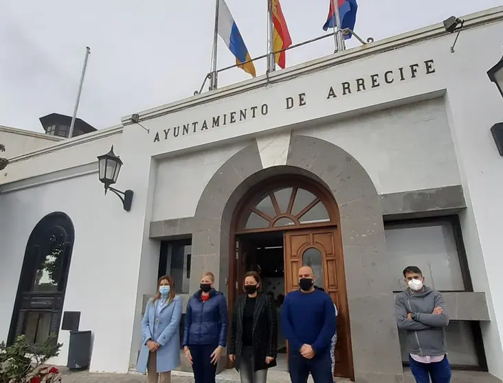 Arrecife guarda un minuto de silencio por el asesinato de la vecina de Gáldar Mariam, asesinada la semana de Navidad