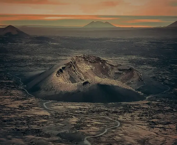 Pedro Borges Saavedra - La Mirada de un Volcán