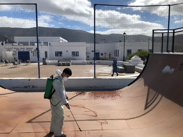 DESINFECCIOìN PARQUE FAMARA