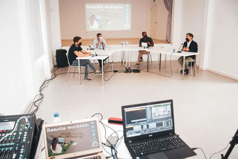 MESA REDONDA TURISMO TEGUISE 1