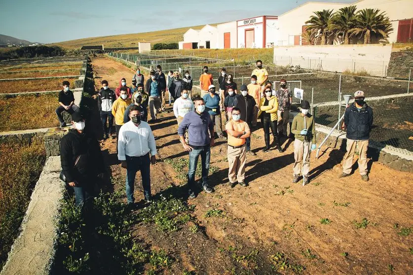 VISITA OSWALDO CULTIVOS IES TEGUISE 1