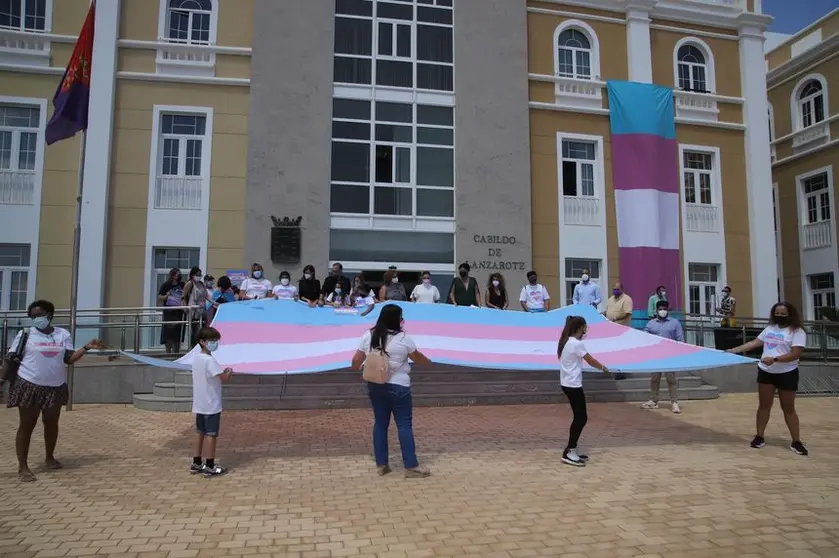 Acto Institucional Bandera Trans (1)