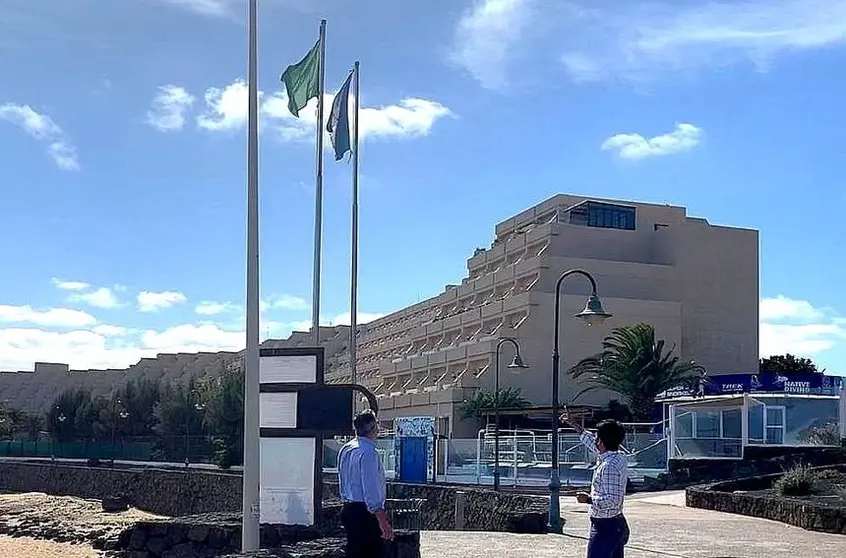 bandera psoe teguise