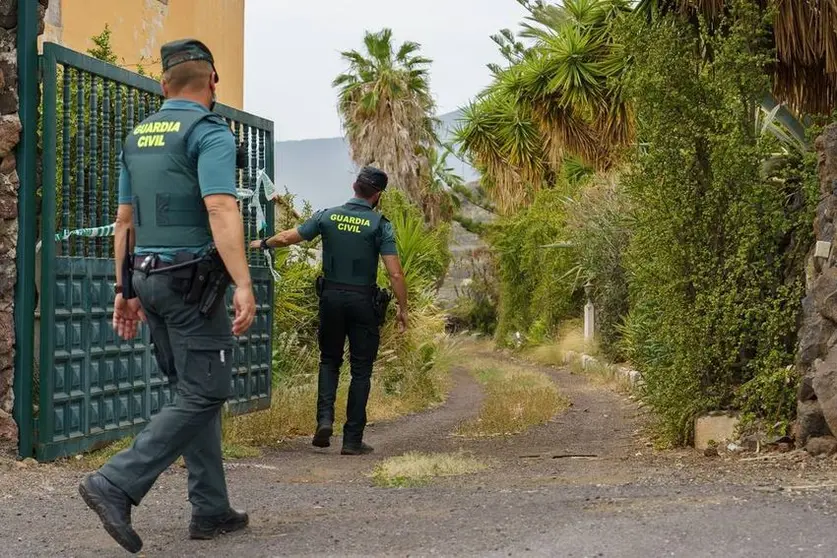 guardia civil niñas