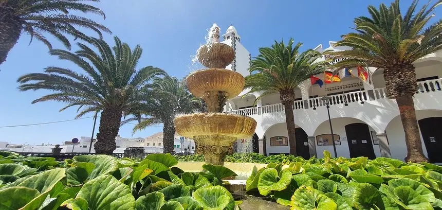 FOTO AYUNTAMIENTO DE SAN BARTOLOMÉ (3)