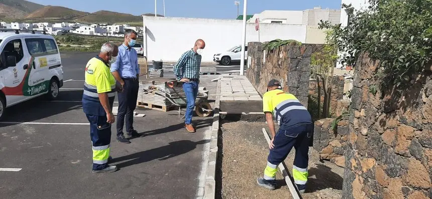 ALEXIS Y RAÚL VISITANDO OBRAS ACERADO (1)