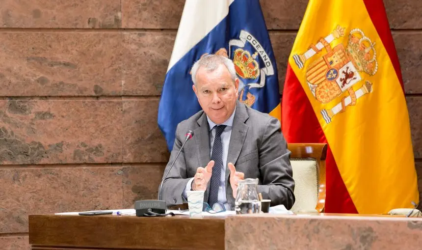 Sebastián Franquis, consejero de Obras Públicas, Transportes y Vivienda del Gobierno de Canarias.