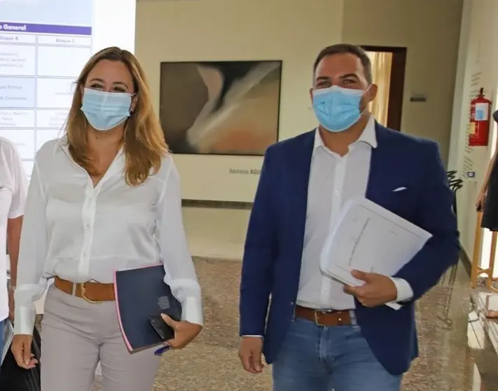 Dolores Corujo junto a Jacobo Medina