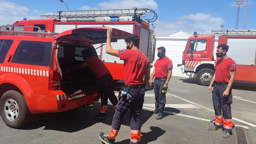 Equipo Bomberos Lzte para La Palma (1)